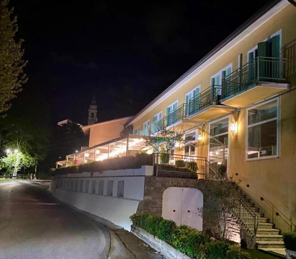 艾科利丽城度假酒店 盖尔吉纳诺 外观 照片